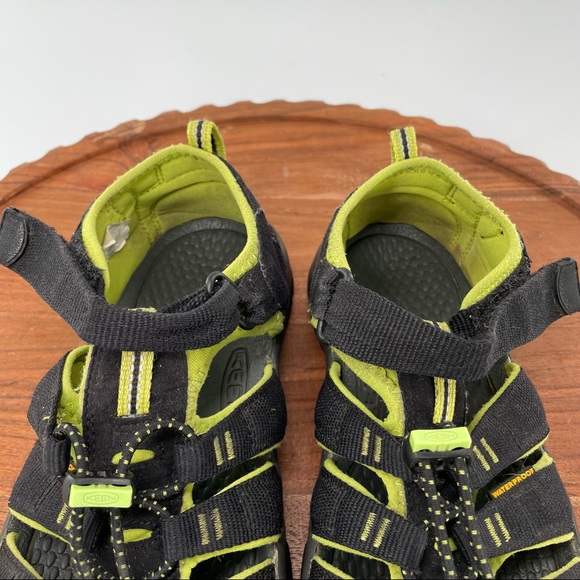 KEEN Newport H2 Sandals, Kids/Youth Size 5 - Picture 9 of 10